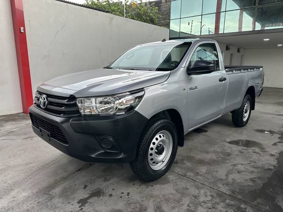 TOYOTA HILUX 2.8 D-4D TURBO DIESEL CS 4X4 AUTOMÁTICO